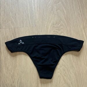 Balanced Tech Thong Panty L